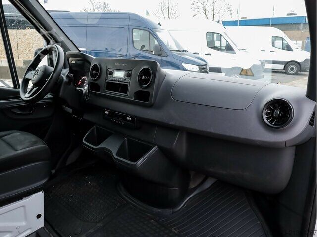 High top van Mercedes-Benz eSprinter 312 Kasten FWD,3.924mm Radstand