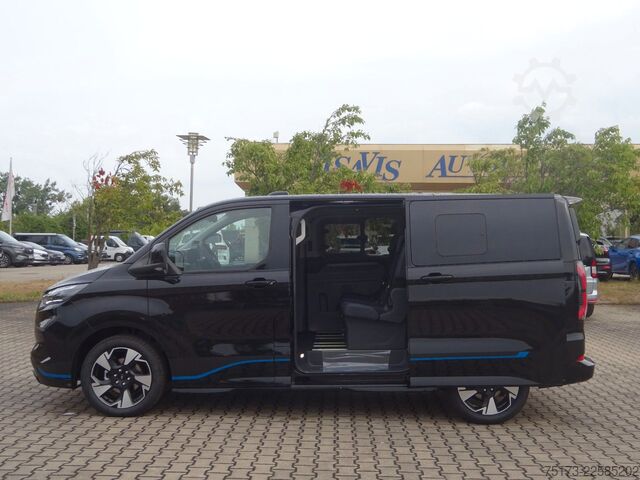 Minibusz FORD Tourneo Custom 320L1 Sport AWD Exklusiv Stndhz