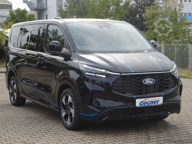 Minibusz FORD Tourneo Custom 320L1 Sport AWD Exklusiv Stndhz