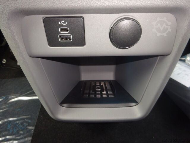 Minibusz FORD Tourneo Custom 320L1 Sport AWD Exklusiv Stndhz