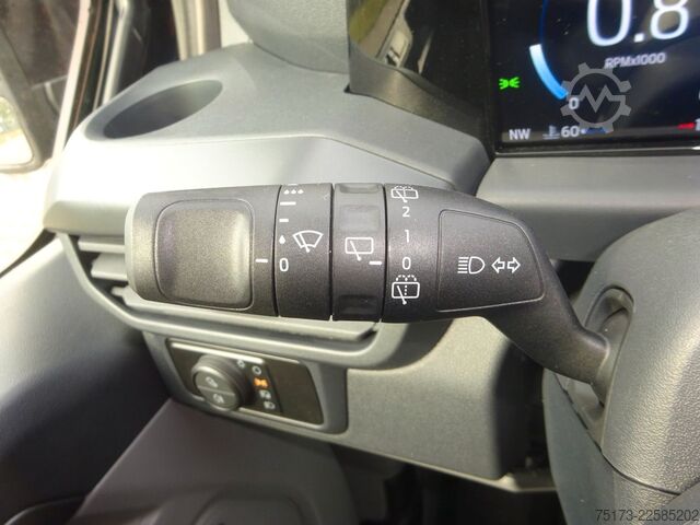 Minibusz FORD Tourneo Custom 320L1 Sport AWD Exklusiv Stndhz