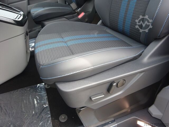 Minibusz FORD Tourneo Custom 320L1 Sport AWD Exklusiv Stndhz
