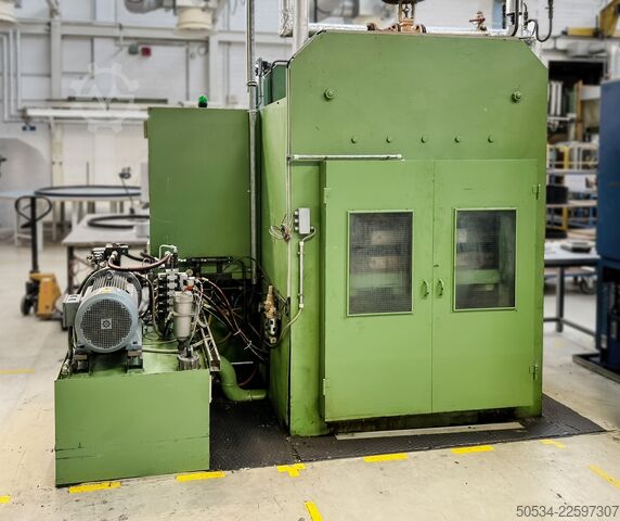 πρέσα βουλκανισμού WICKERT 1000 kN