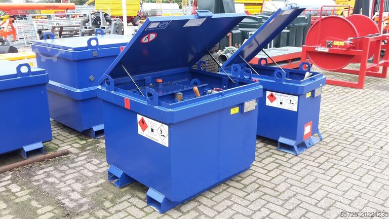Brandstoftankwagen  IBC tank met handpomp