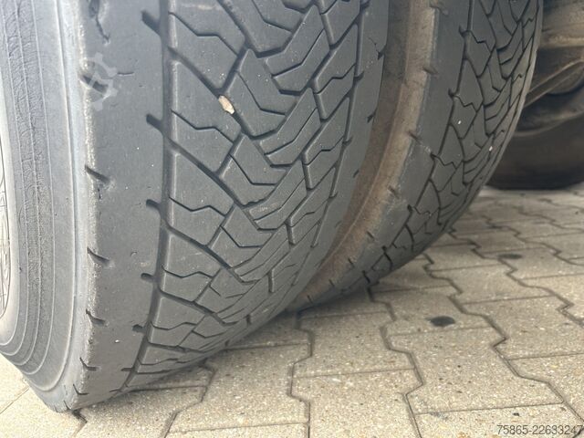 System med krogarm Volvo FH 500 Globetrotter 8x2 Tridem / VDL Hook 25 To...