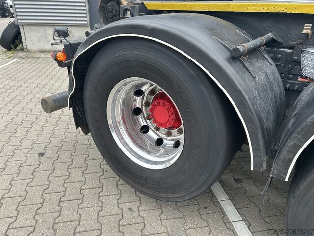 System med krogarm Volvo FH 500 Globetrotter 8x2 Tridem / VDL Hook 25 To...