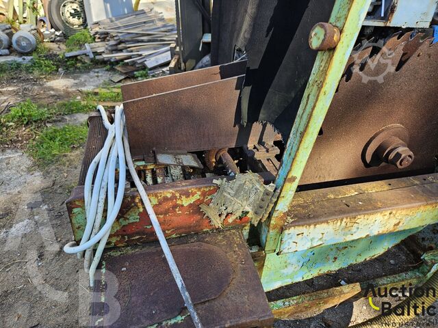 Wood processing machine  Wood processing machine