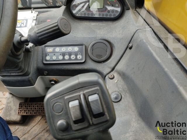 Teleskoplader Caterpillar TH407 AG