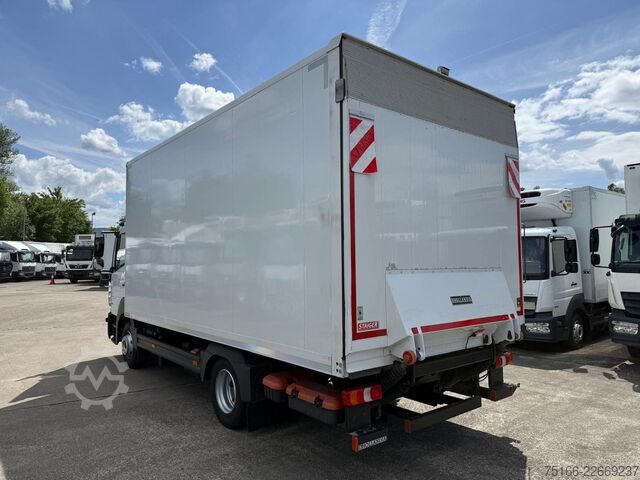 Skříňový nákladní automobil MERCEDES-BENZ ATEGO 918 L Koffer 5,30 m LBW 1,5 T*E 6D*NL 4 T