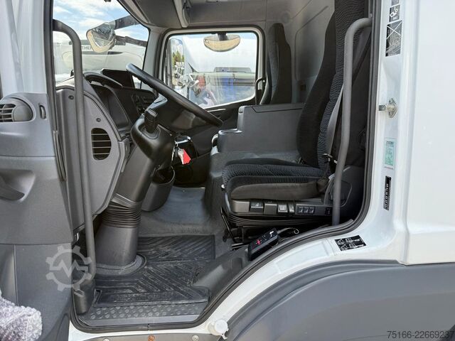 Skříňový nákladní automobil MERCEDES-BENZ ATEGO 918 L Koffer 5,30 m LBW 1,5 T*E 6D*NL 4 T