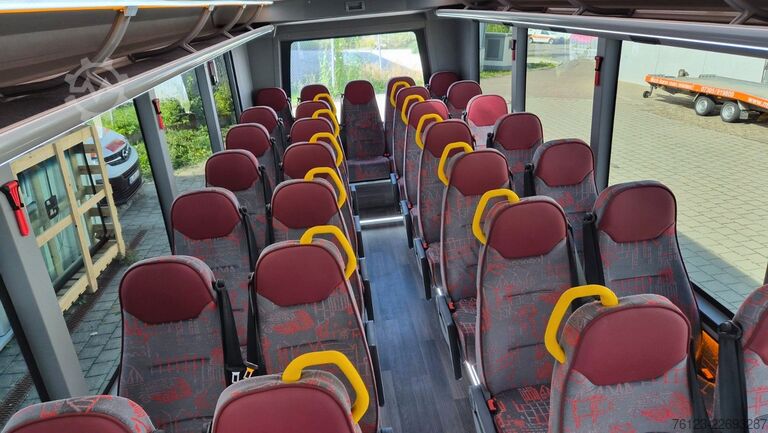 Minibus MERCEDES-BENZ 30 Sitzer Schul- Transferbus 519 Lagerfahrzeug