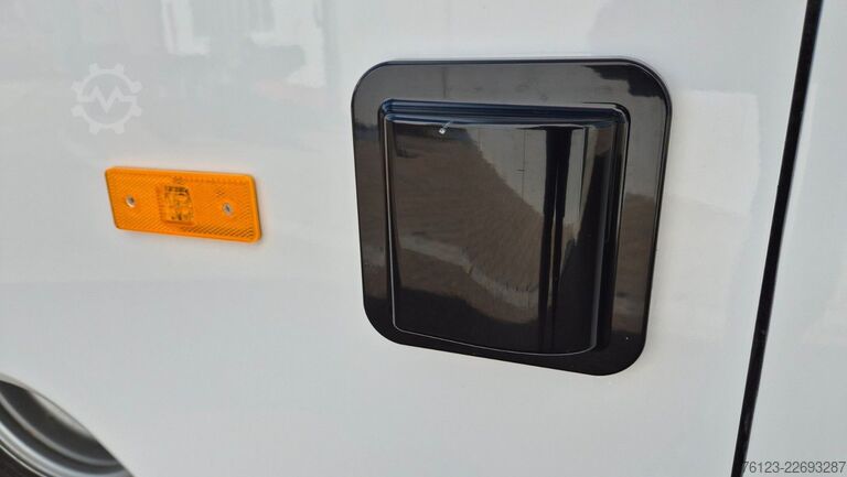 Minibus MERCEDES-BENZ 30 Sitzer Schul- Transferbus 519 Lagerfahrzeug