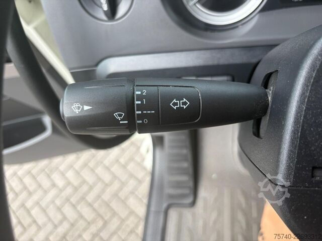 Gesloten bak DAF ELEKTRISCH + 32912 KM + 6X2 + LIFT/STUUR AS + R...