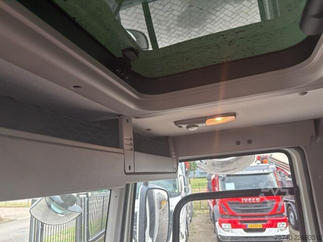 Gesloten bak DAF ELEKTRISCH + 32912 KM + 6X2 + LIFT/STUUR AS + R...