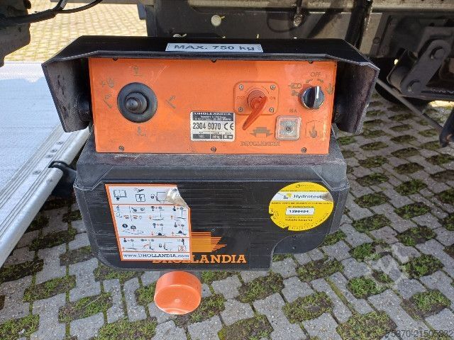 Vrachtwagen met bakwagen IVECO DAILY 35C16 3.0