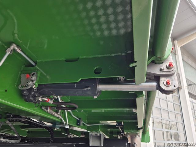 Dreiseitenkipper LKW IVECO AT300X54Z HR OFF Bordmatik AHK Intarder