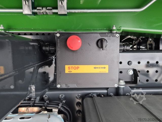 Kiper kamion IVECO AT300X54Z HR OFF Bordmatik AHK Intarder