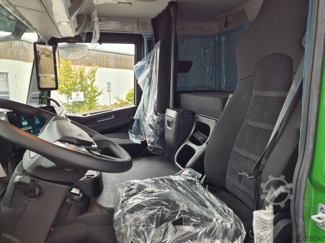 Kiper kamion IVECO AT300X54Z HR OFF Bordmatik AHK Intarder