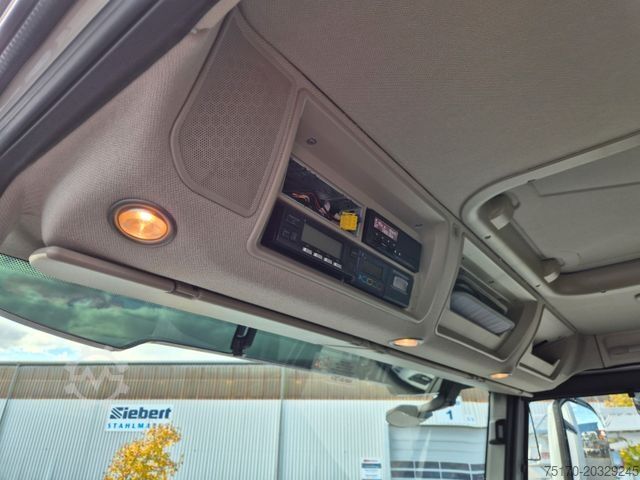 Refrigerated truck IVECO AD190S40/FP Lamberet Mitsubishi LBW Tür AHK