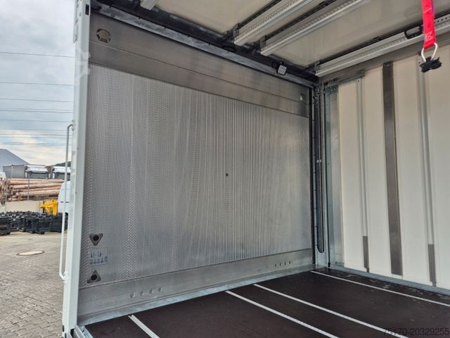 Kamion za prevoz pića IVECO Eurocargo ML120EL25/P Böse Schiebeplanen LBW AHK