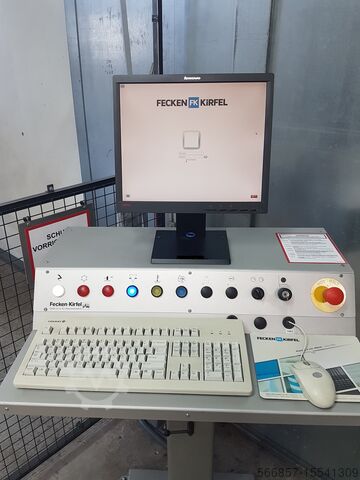C56 CNC-schuimsnijmachine Fecken Kirfel Aachen C56 CNC-Konturschneidmaschine