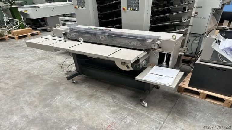 Diverse Horizon GM 5 Spine taping machine