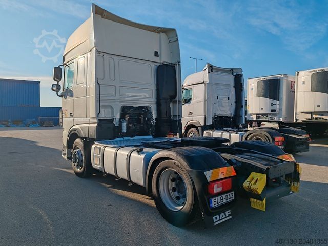 Standardowy ciągnik siodłowy DAF XF 106.480 SSC