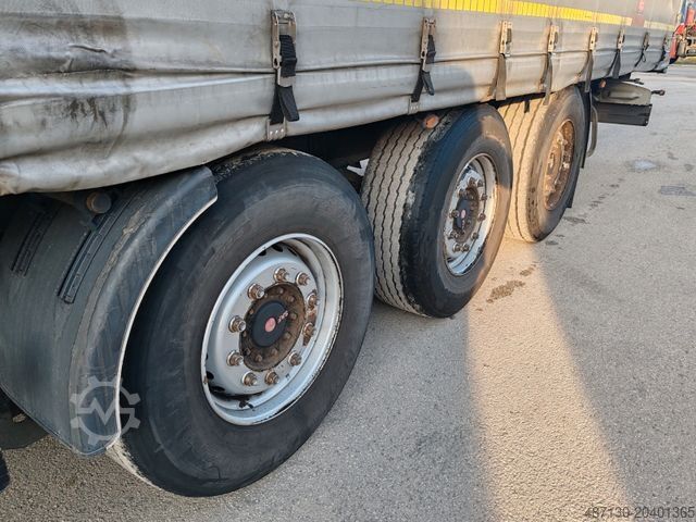 Nyitott ponyvás félpótkocsi KÖGEL S24-1