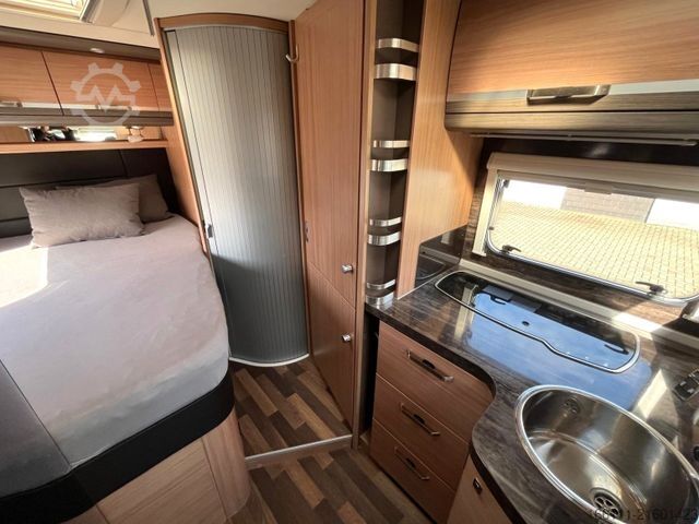 Semi-integrated camper KNAUS Ski Ti 650 MF Festbett -  - Klima -