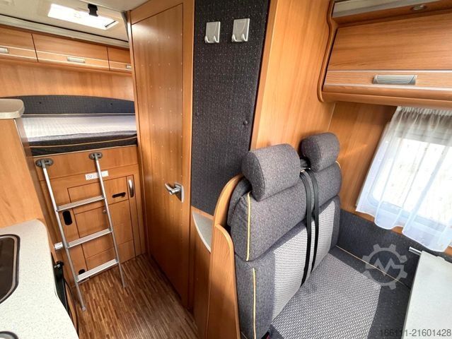 Integrated camper DETHLEFFS Globebus I 001 - Hub/Festbett -  -