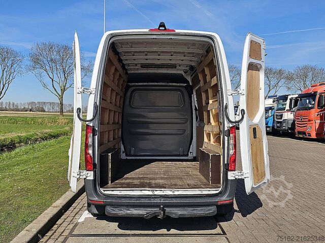 High-roof van MERCEDES-BENZ SPRINTER 314 L2H2 Mbux10 Automaat