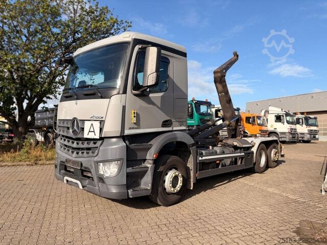 Kroklastbil MERCEDES-BENZ Arocs 2540 L 6x2 Abrollkipper Meiller Lenk+Lift