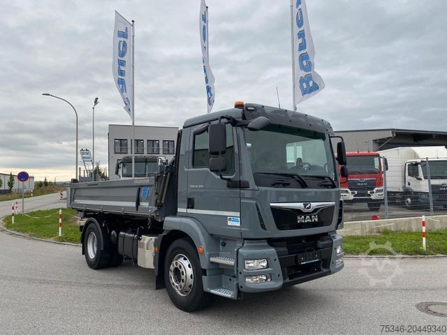 Autocamion basculant tridirecțional MAN TGM 18.320 BL/Meiller/Kipper/NL 10,7to/nur59 tkm