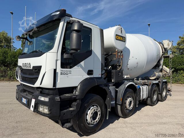 Betonmixer vrachtwagen Iveco TRAKKER 500