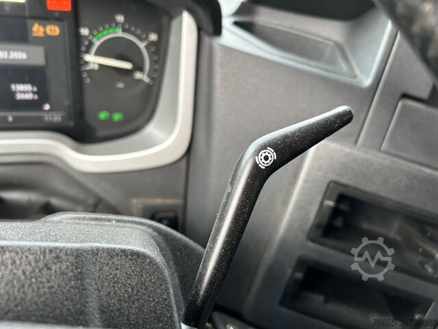 Standard tractor Renault T 380 Comfort / 637 dkm / NL Truck