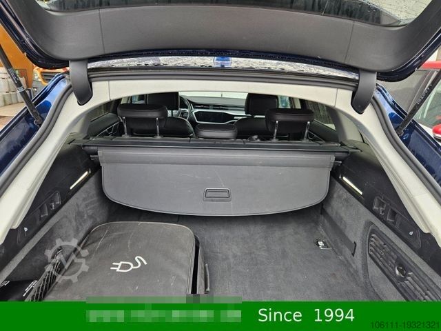 Minibus AUDI A6 Avant 55 TFSI e S-Line quattro sport