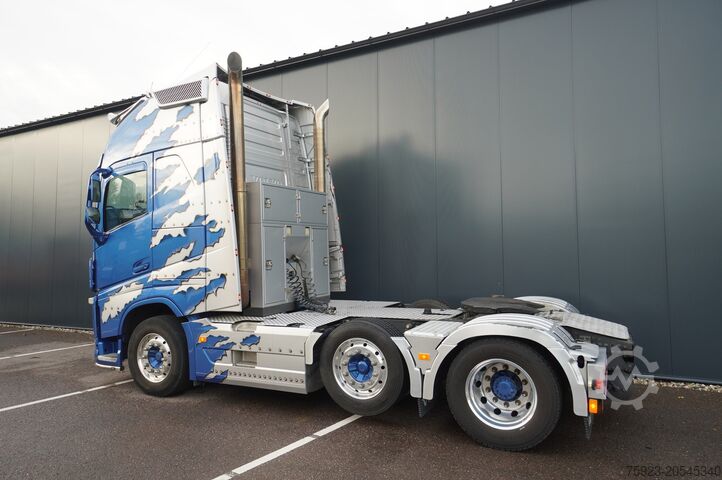 Standard-SZM Volvo FH 540 6X2 XL SHOWTRUCK 4-SEATS 455.000KM