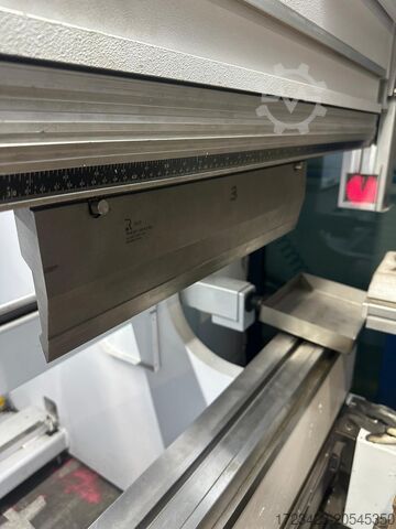 Máquina de corte a laser TRUMPF TruBend 5130 B23