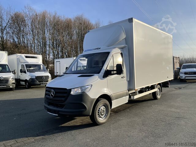 Transporter met koffer MERCEDES-BENZ Sprinter 317 Möbelkoffer mit Türen