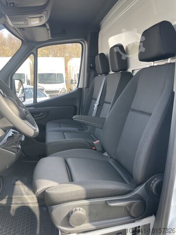 Transporter met koffer MERCEDES-BENZ Sprinter 317 Möbelkoffer mit Türen