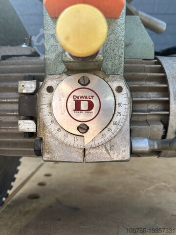 DeWalt 900 Radial Saw DEWALT 900 mm