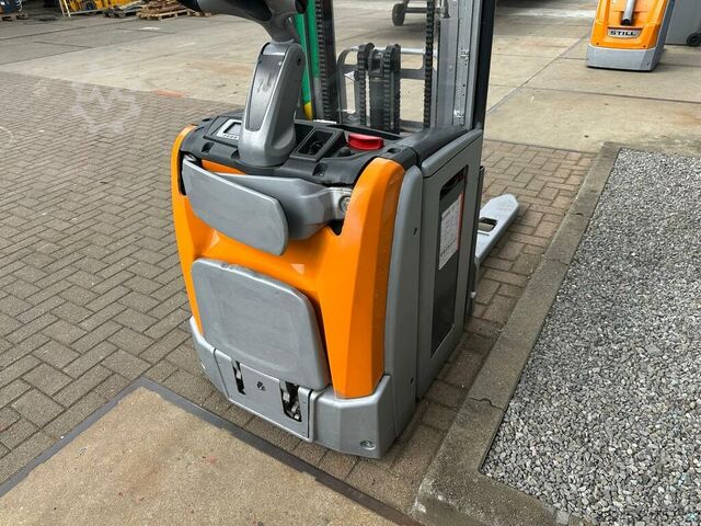 Still VS-22821 electric stacker, 4266mm lift height, battery from 2023. STILL EXV14