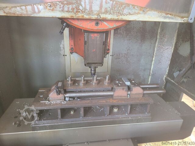 Freesmachine EMCO VMC 300