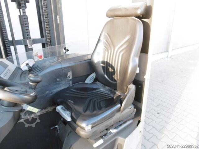 Reach truck STILL FM-X 17
