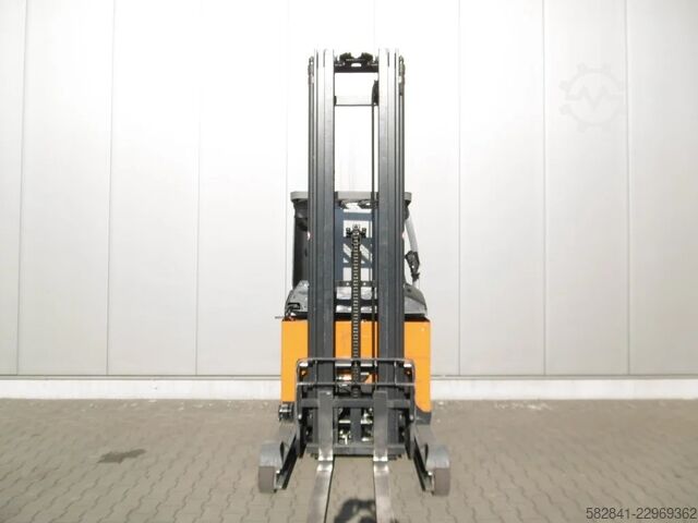 Reach truck STILL FM-X 17