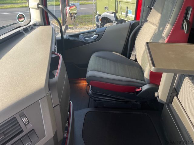 Camión caja VOLVO FH 460 Globe / VEB / STAPLERHALTERUNG