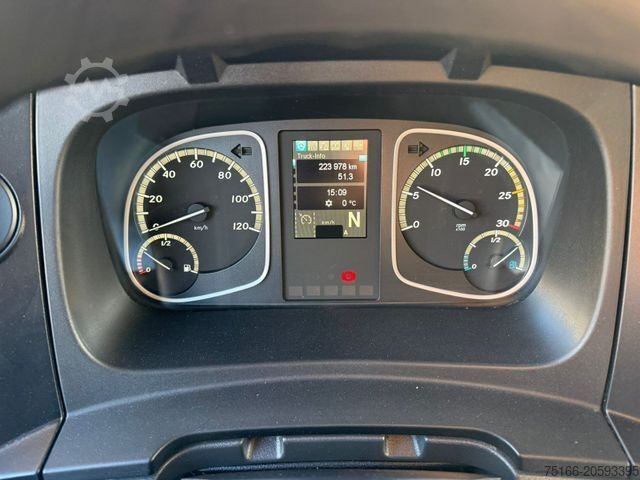 Kølevarevogn MERCEDES-BENZ ATEGO 821 L Kühlkoffer 5 m LBW 1 to.*THERMO*E6D