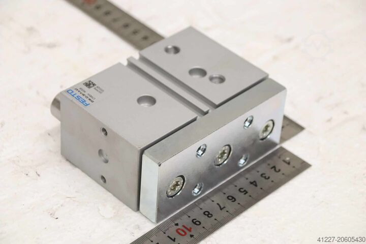 Cilindro di guida Festo DFM-32-20-P-A-GF 170854