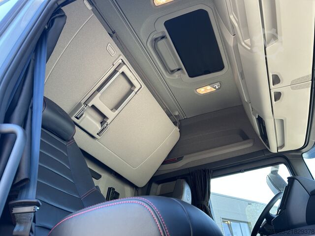 MTS standard Scania 590S V8 Highline / Retarder / Leder / Vol Lucht...