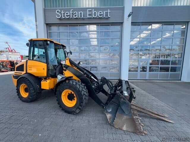 Læssemaskine JCB 409 SV / nur 2.496h / Klima Klappschaufel Gabel